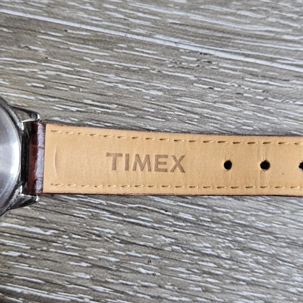 Timex Indiglo Watch TW2R30300 Quartz Cream Dial Brown Cowhide Strap Working 7.5